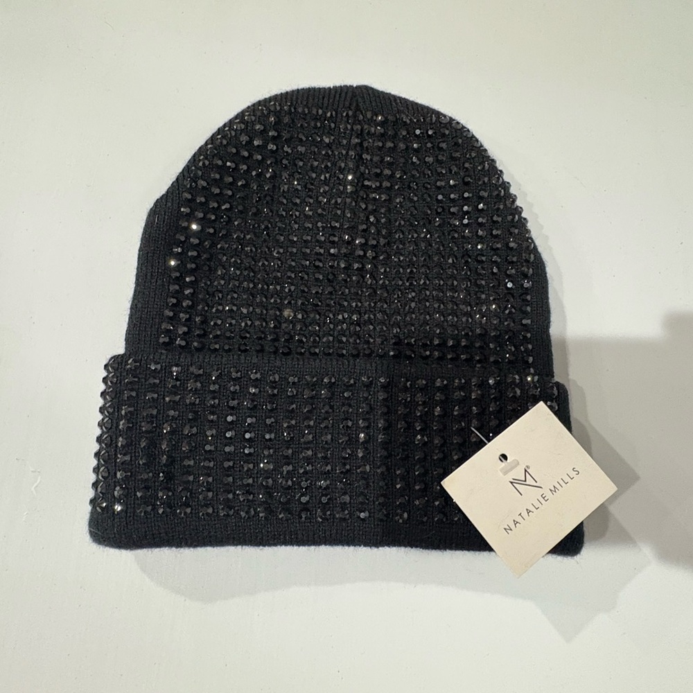 Natalie Mills Scarlet Beanie Black